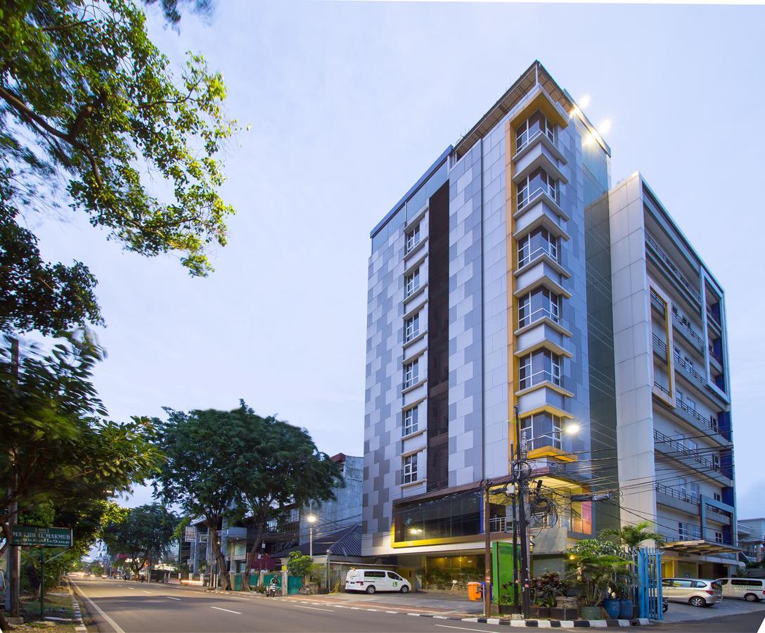 Reddoorz Near Roxy Hotel Джакарта Екстериор снимка
